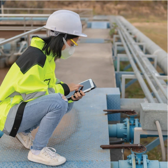 Water Analysis supporting laboratory image 3